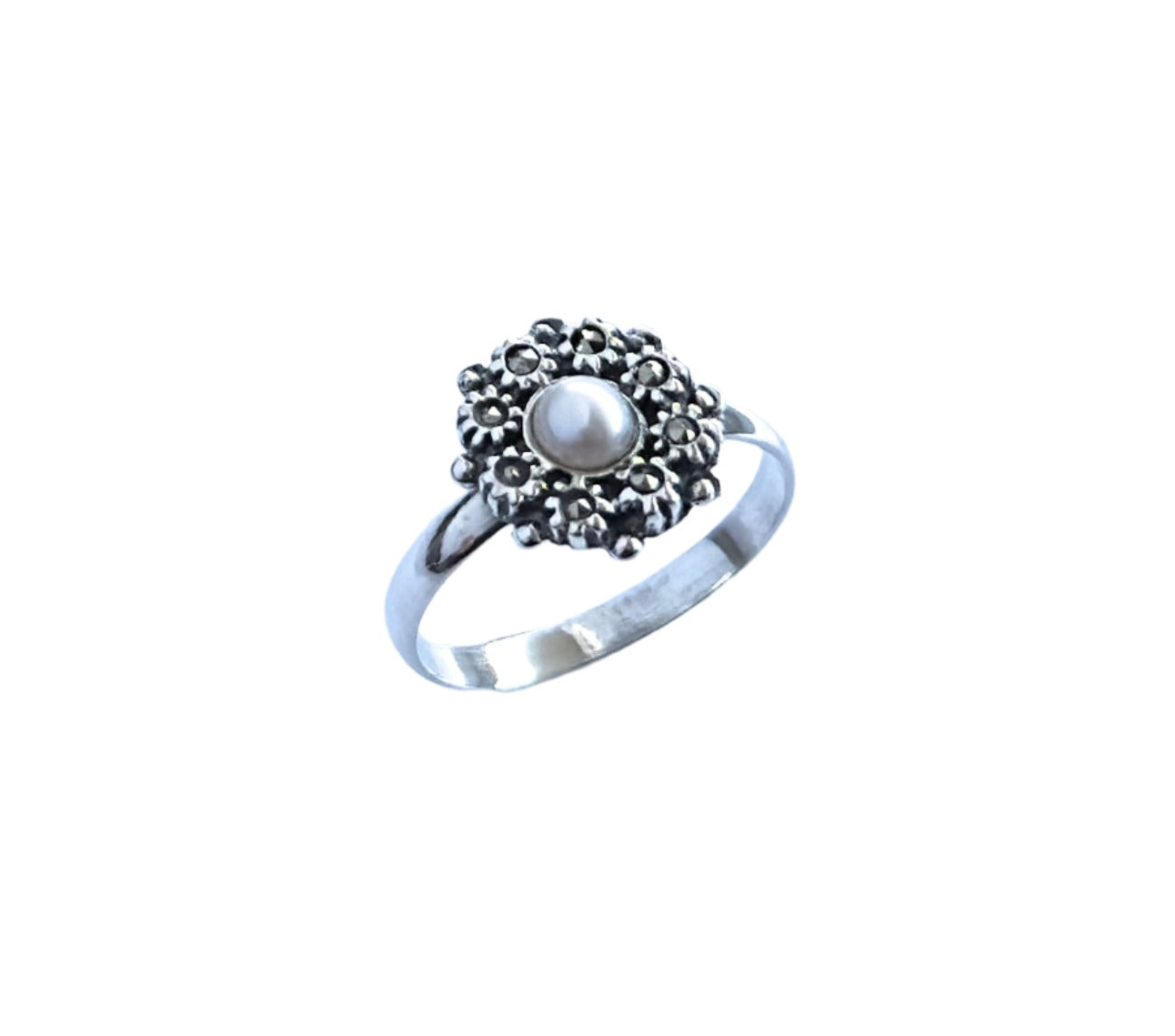 925 Sterling Silver Small Flower Pearl Vintage Ring