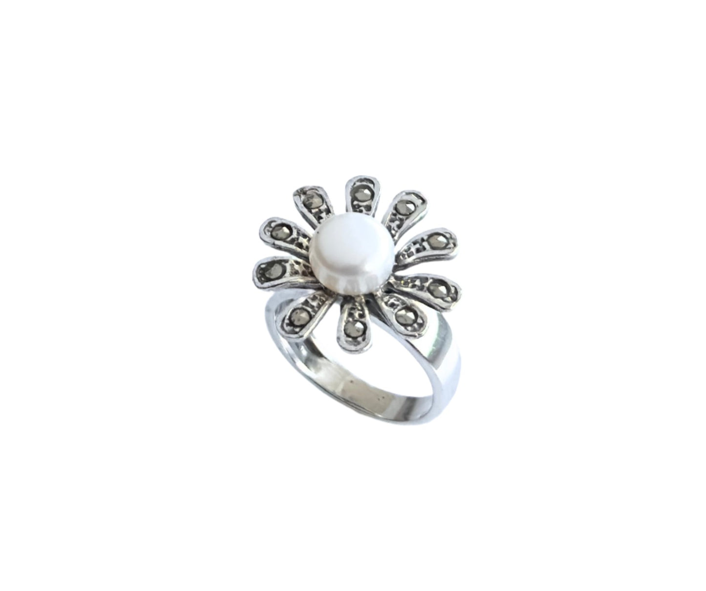 925 Sterling Silver Pearl and Flower Vintage Ring