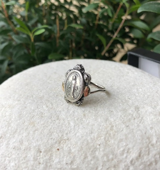 925 Sterling Silver & 9K Gold Virgin Mary Ring