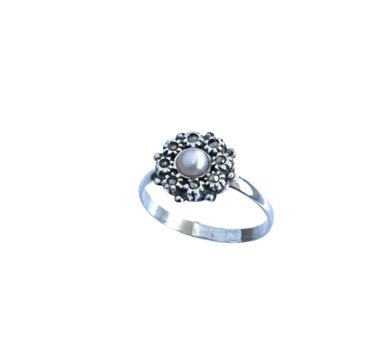 925 Sterling Silver Small Flower Pearl Vintage Ring