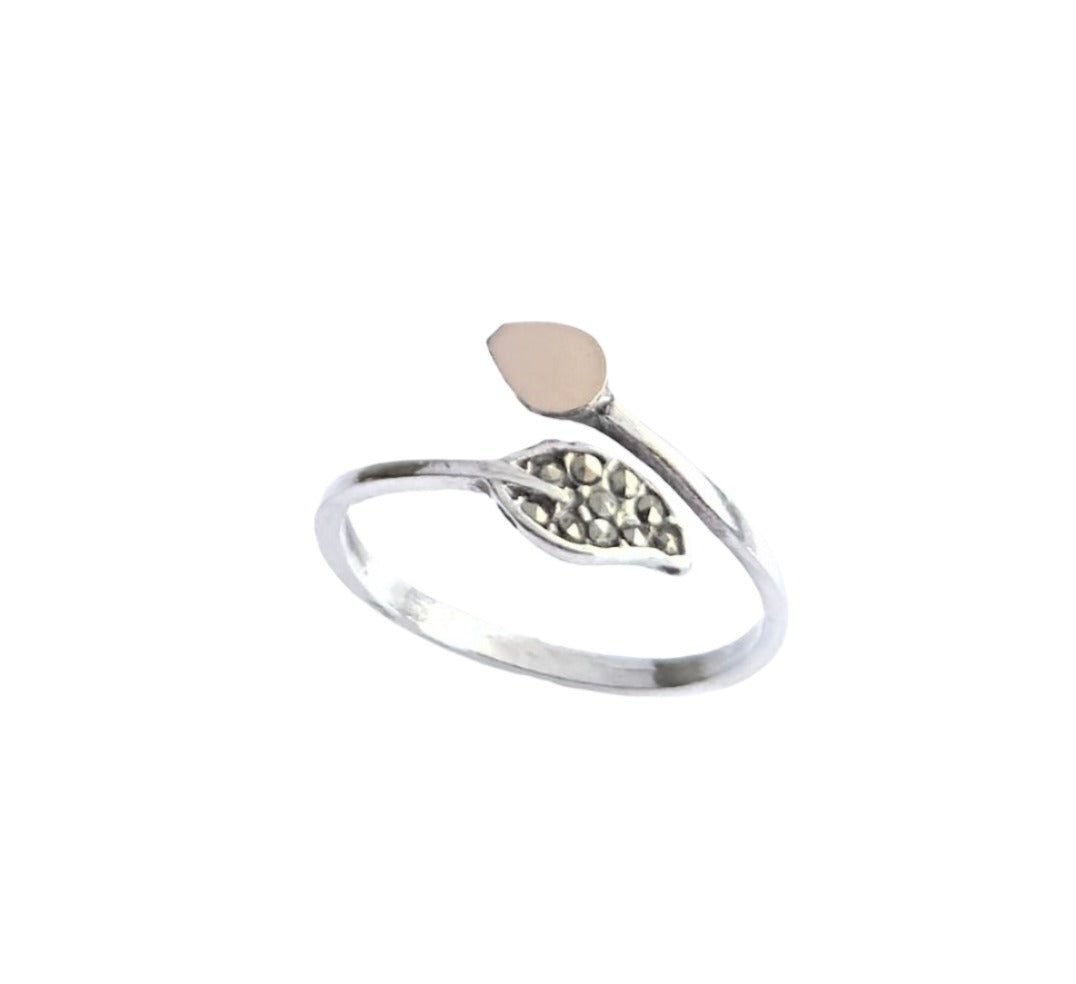 925 Sterling Silver & 9K Gold Leaf Vintage Ring