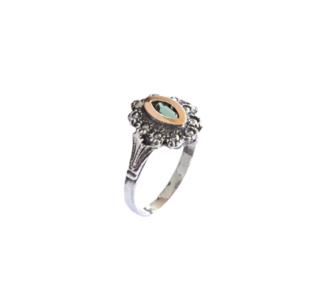 925 Sterling Silver & 9K Gold Green Gemstone Vintage Ring