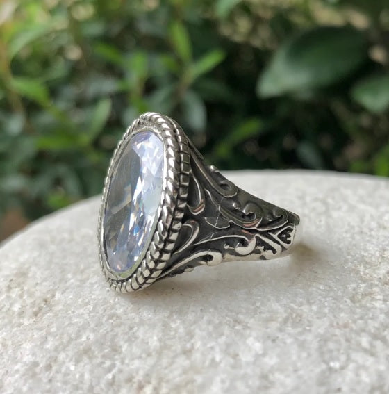 925 Sterling Silver Vintage Celtic Gemstone Ring