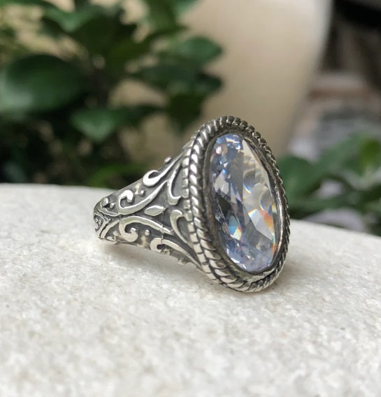 925 Sterling Silver Vintage Celtic Gemstone Ring