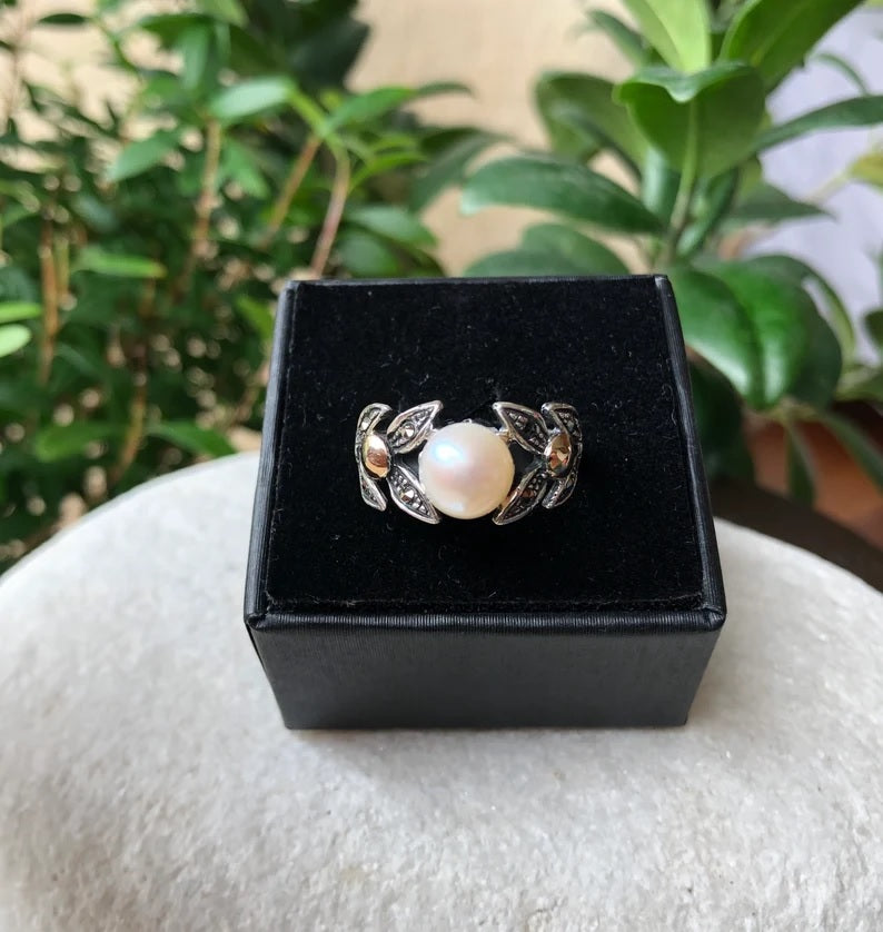 925 Sterling Silver & 9K Gold Nature Pearl Vintage Ring