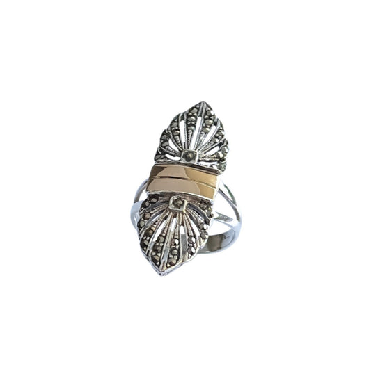 925 Sterling Silver & 9K Gold Unique Vintage Ring